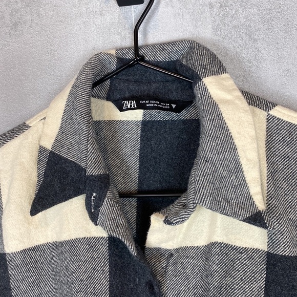 Zara black and cream boxy plaid flannel top - Picture 3 of 6